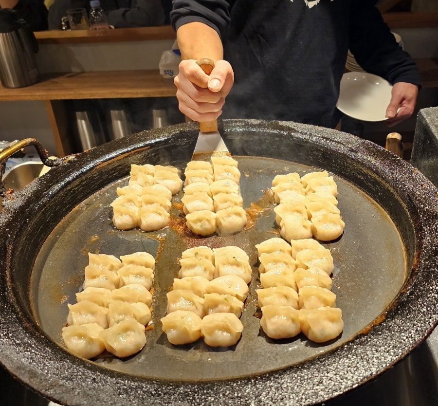 후쿠오카 현지인 맛집 타케토라 이자카야, 한입교자 만두에 자릿세 무료