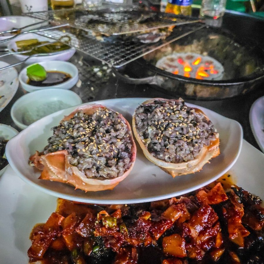 속초 동명항 포차거리 맛집 부두식당 콜키지프리 야장 홍게무침 생선구이 사진 4